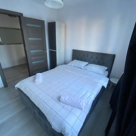 Lion Crib Apartment Bacau Exterior photo